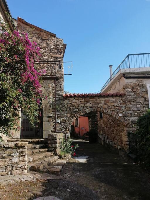 Studio Pietra E Charme Diano San Pietro 외부 사진